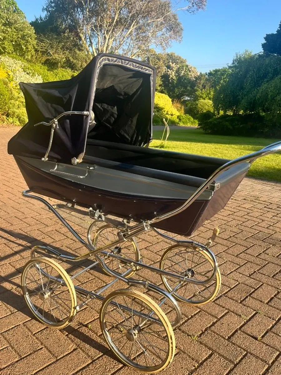 Vintage silver cross pram - Image 1