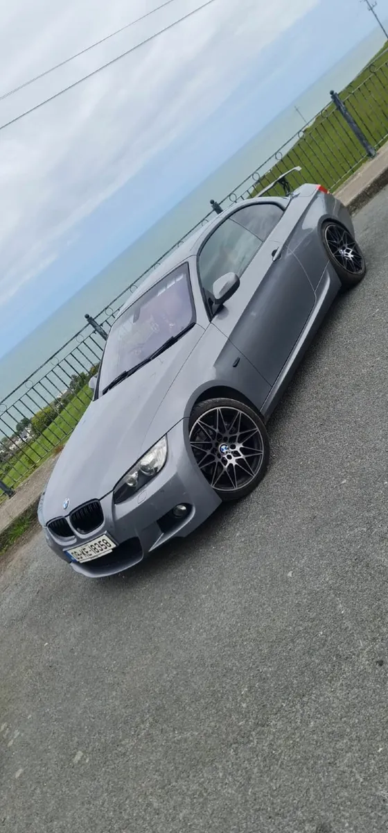 BMW 3-Series / PETROL / €15.750 - Image 1