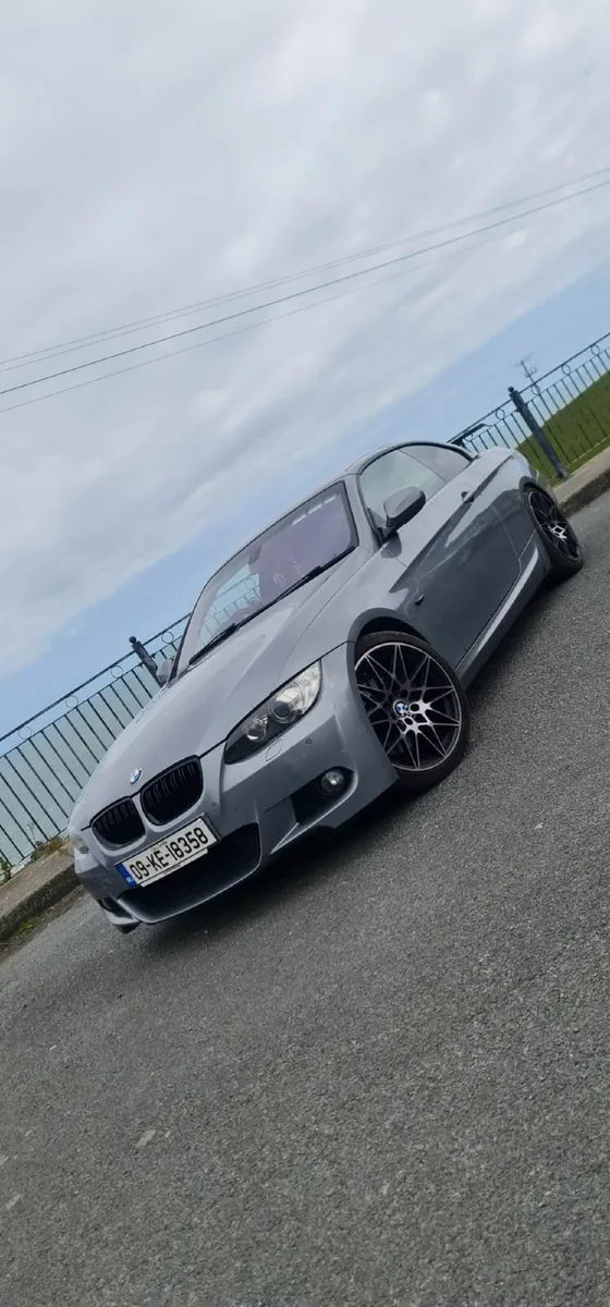 BMW 3-Series / PETROL / €15.750 - Image 4