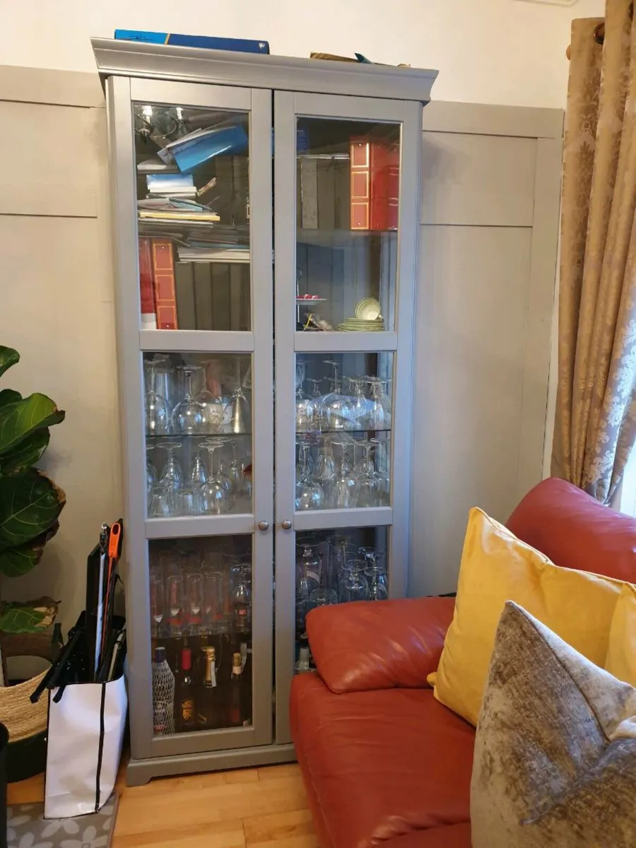 Book case - Image 1