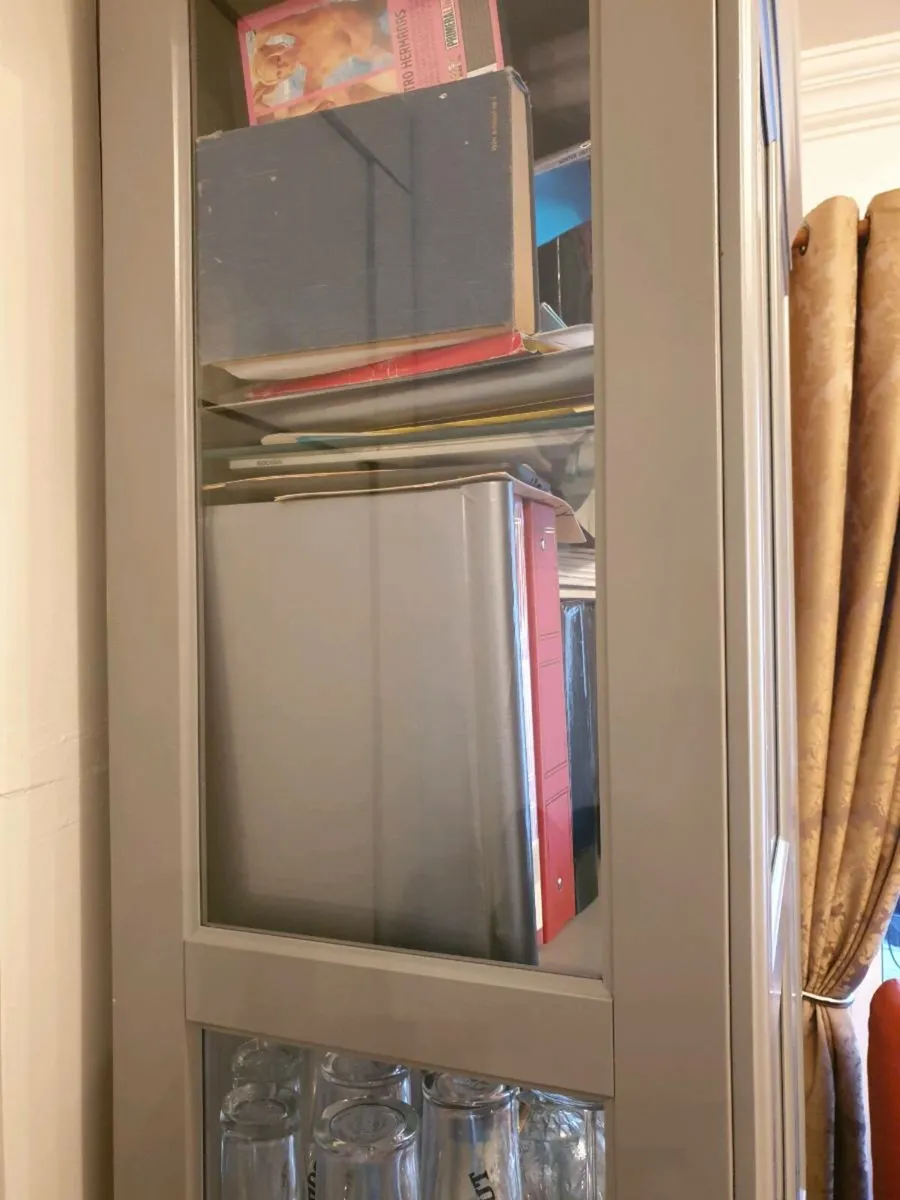 Book case - Image 2