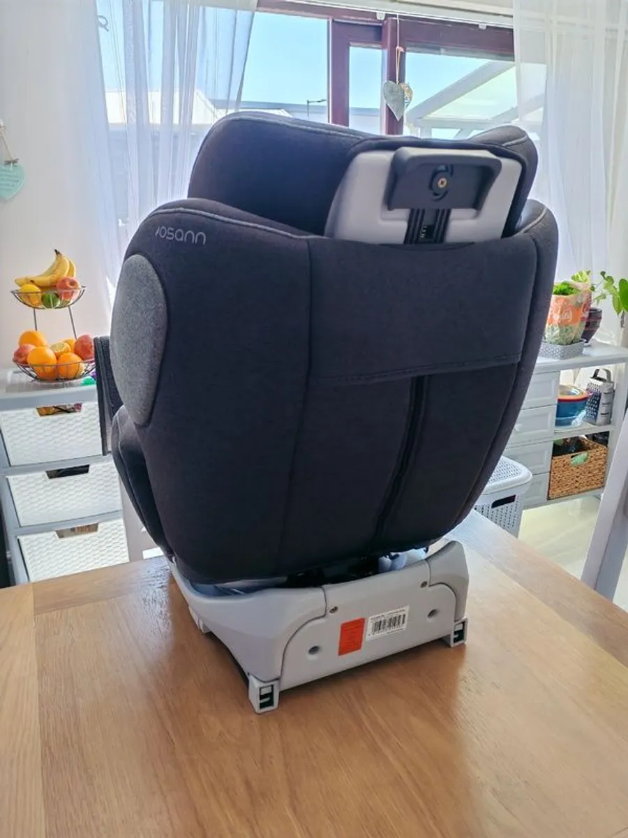 Isofix car sear - Image 3
