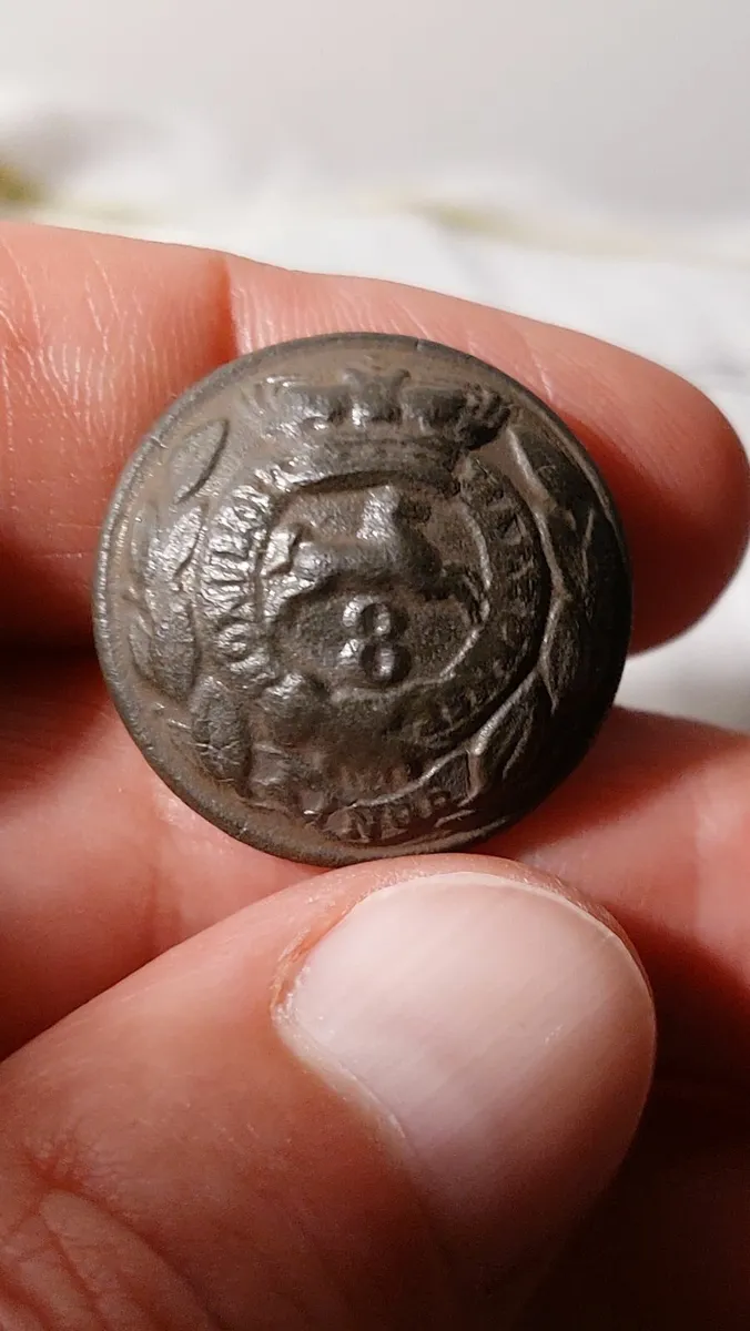 P.Tait &Co. Limerick,Victorian Officer's Button - Image 3