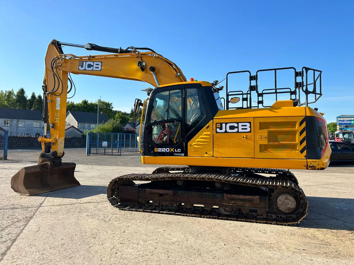 2022 JCB 220X Only 3877Hrs - MULLANS - Image 4