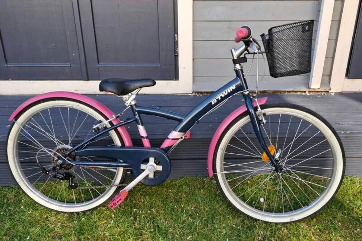 24" Hybrid Childrens Bike - Image 1