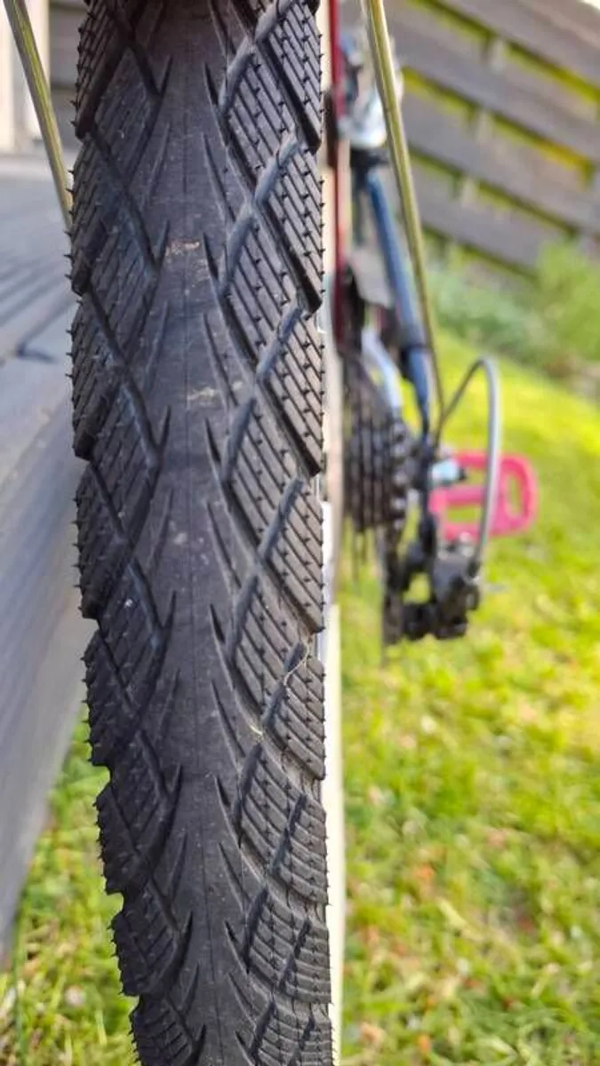 24" Hybrid Childrens Bike - Image 3