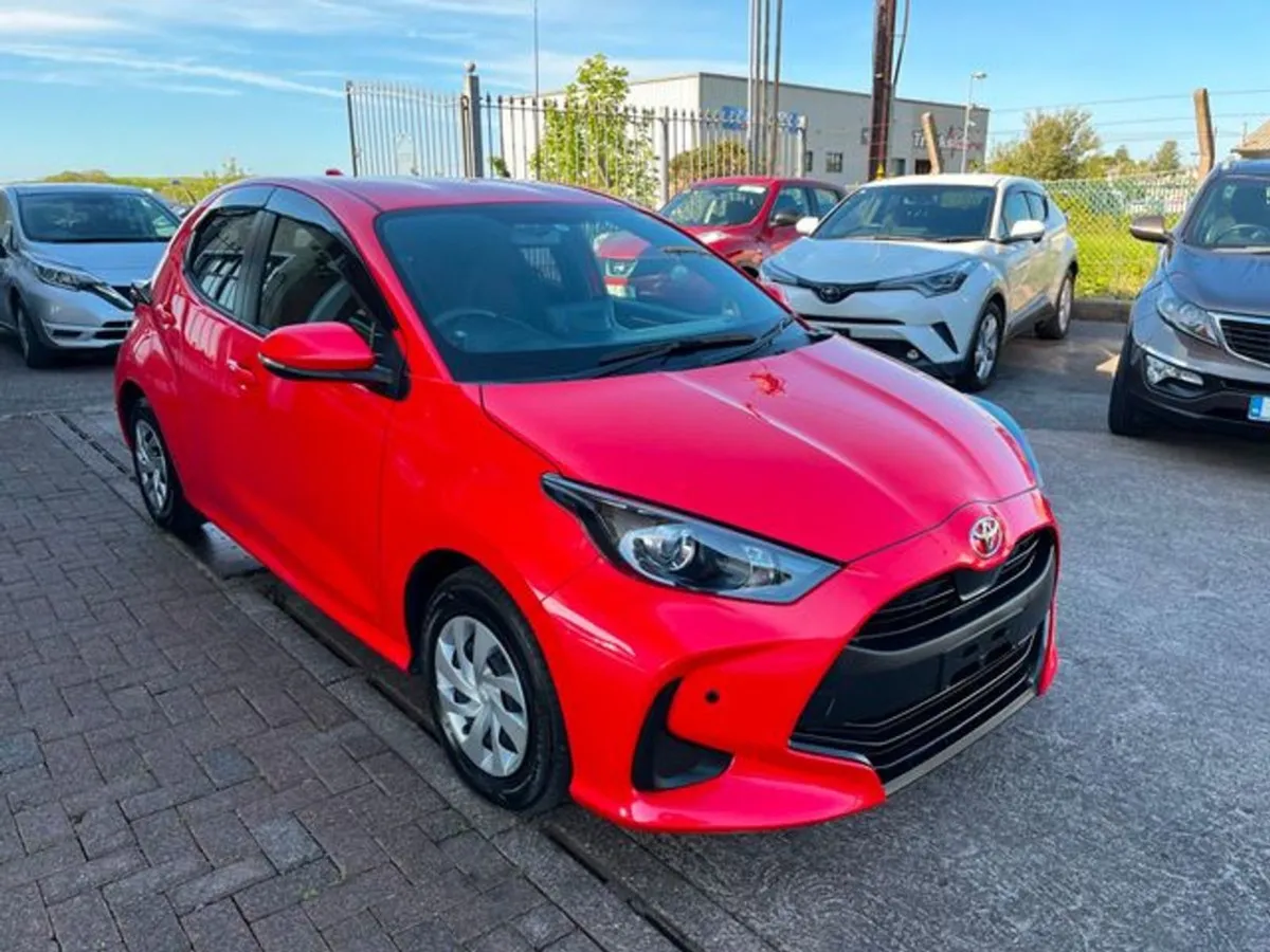 Toyota Yaris Automatic - Image 2