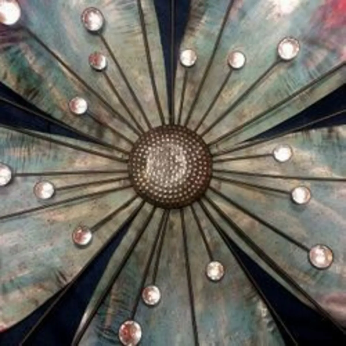 Decorative metallic flower with light reflecting - Image 2