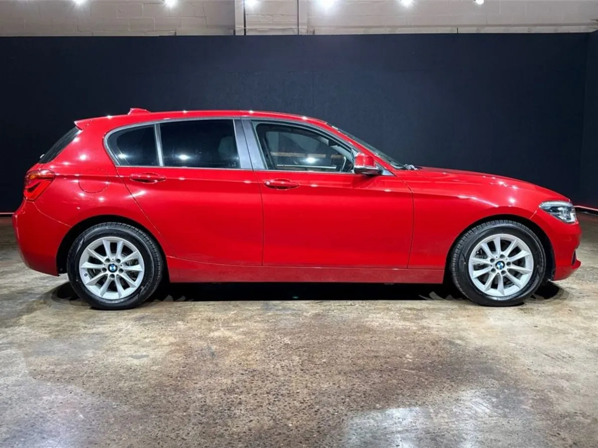 BMW 1 Series 1.5 Automatic Style - Image 2