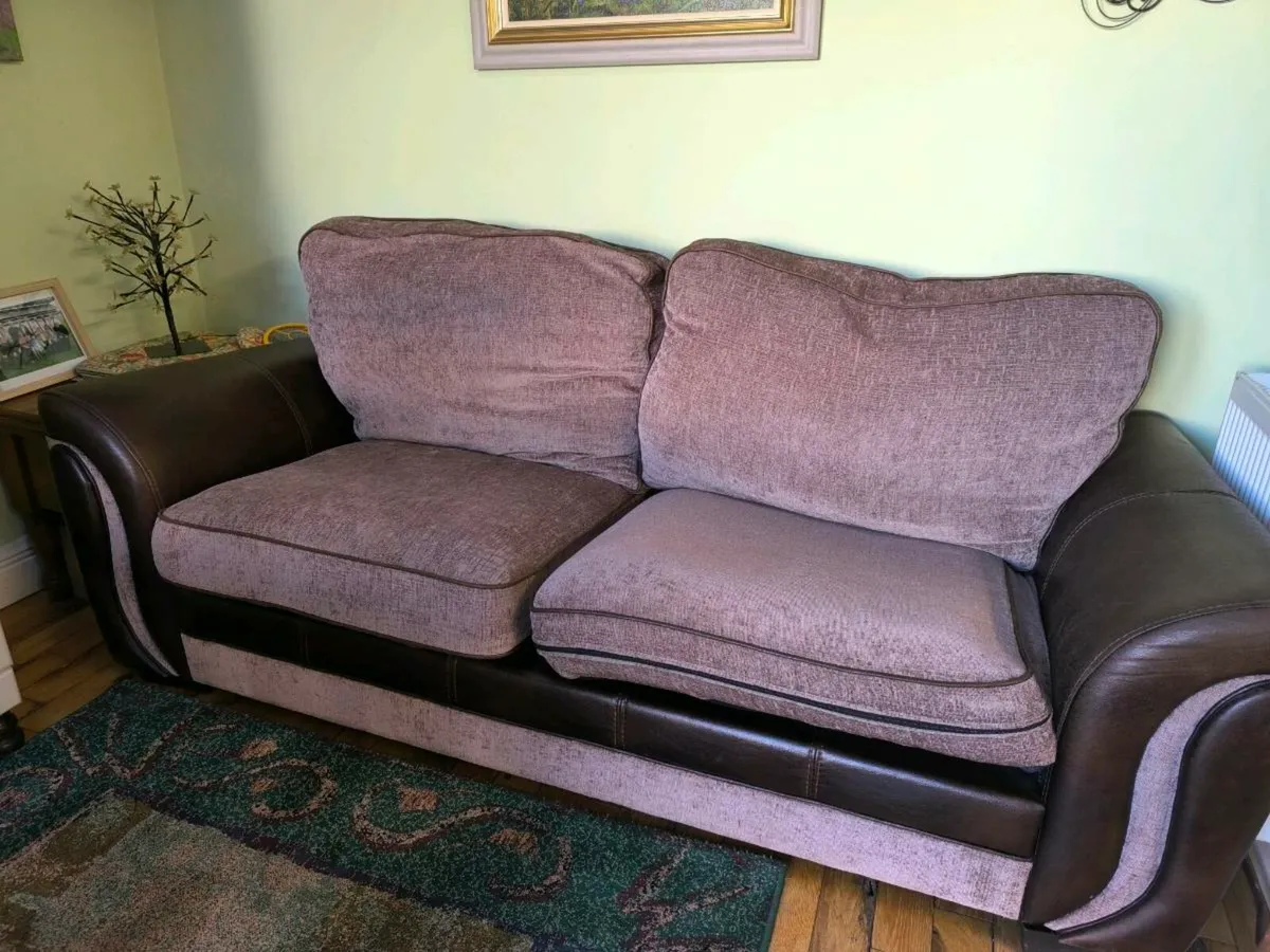 Sofa, recliner chair - Image 1