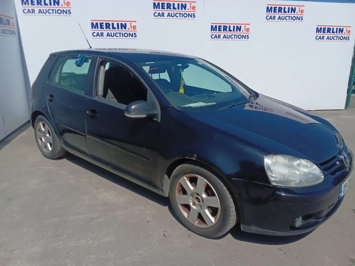 Volkswagen Golf 1.9d TDI Match 103BHP - Image 2