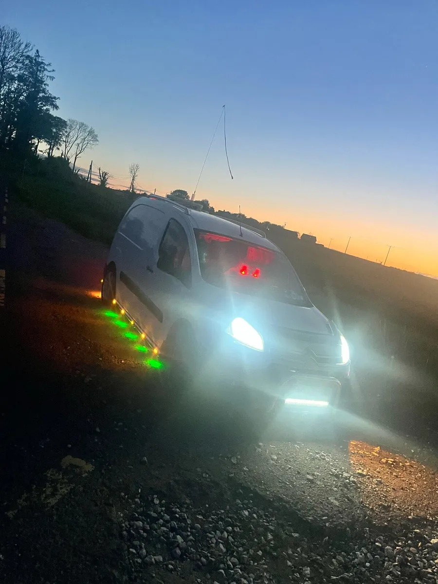 Kitted Citroen Berlingo - Image 3