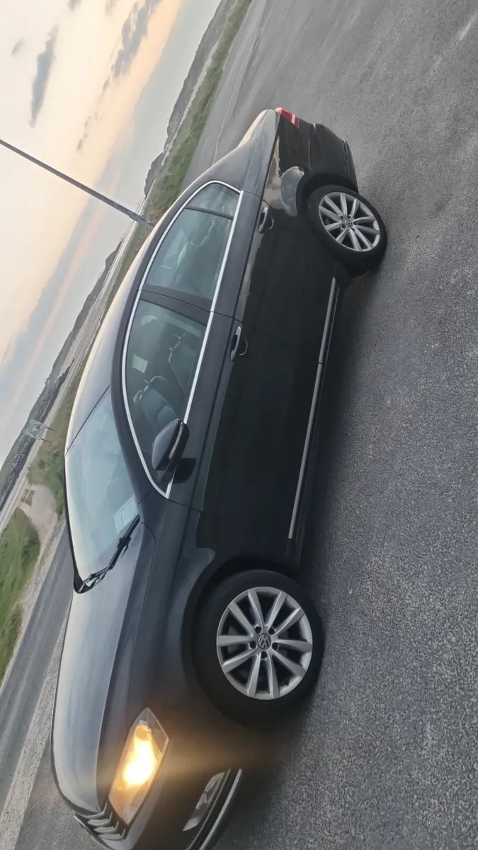 Volkswagen Passat 2014 - Image 1