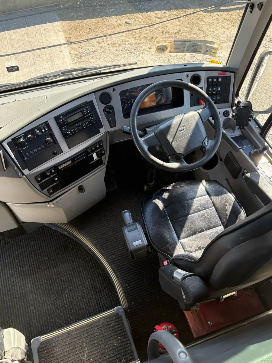 Volvo - Image 3