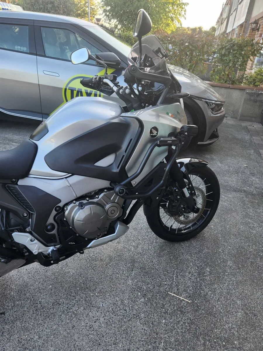 VFR 1200X Crosstourer - Image 1