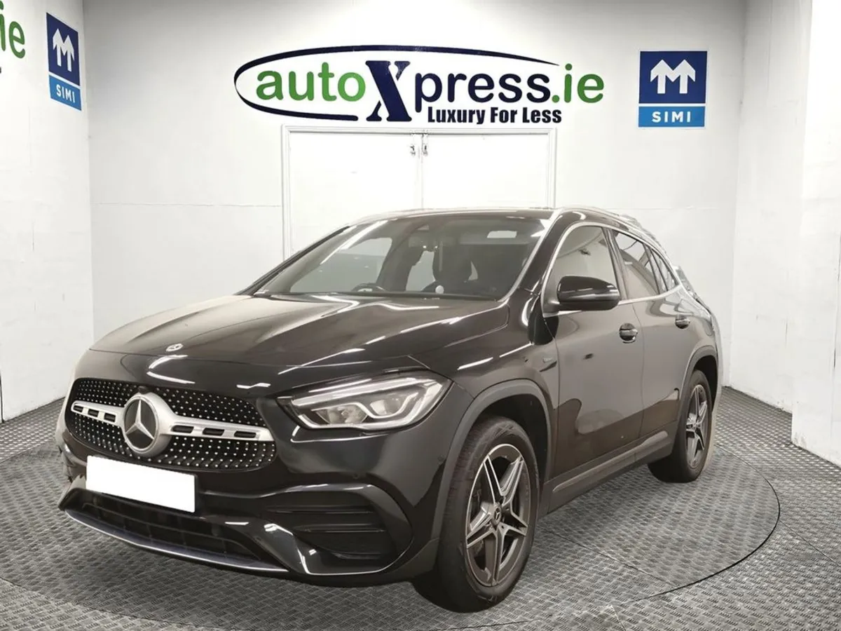 Mercedes-Benz GLA-Class GLA 250 E Exclusive Editi - Image 3