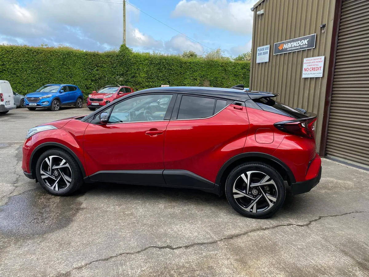 Toyota C-HR 2022 1 OWNER FROM NEW ONLY 47000KM - Image 4