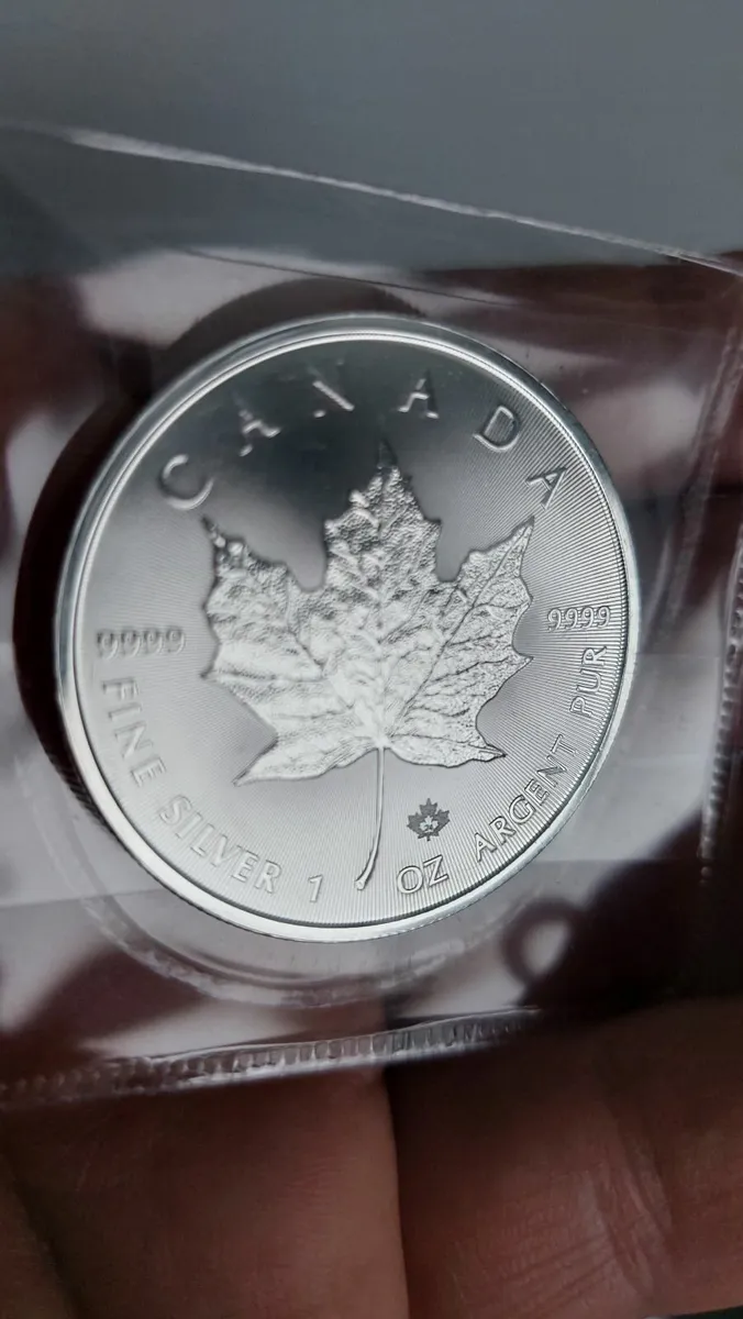 Silver Coin: 2024 Canada, Maple Leaf - Image 1