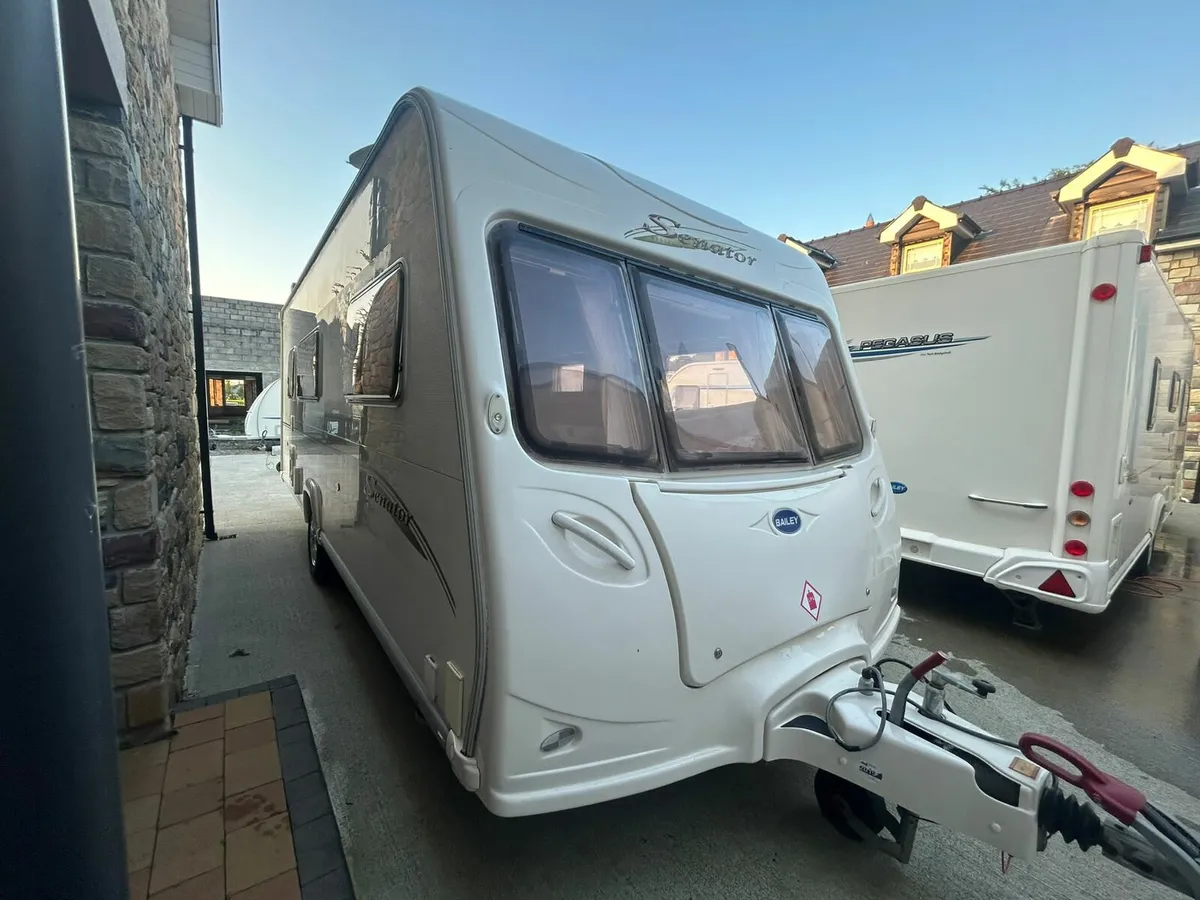 Caravan - Image 4