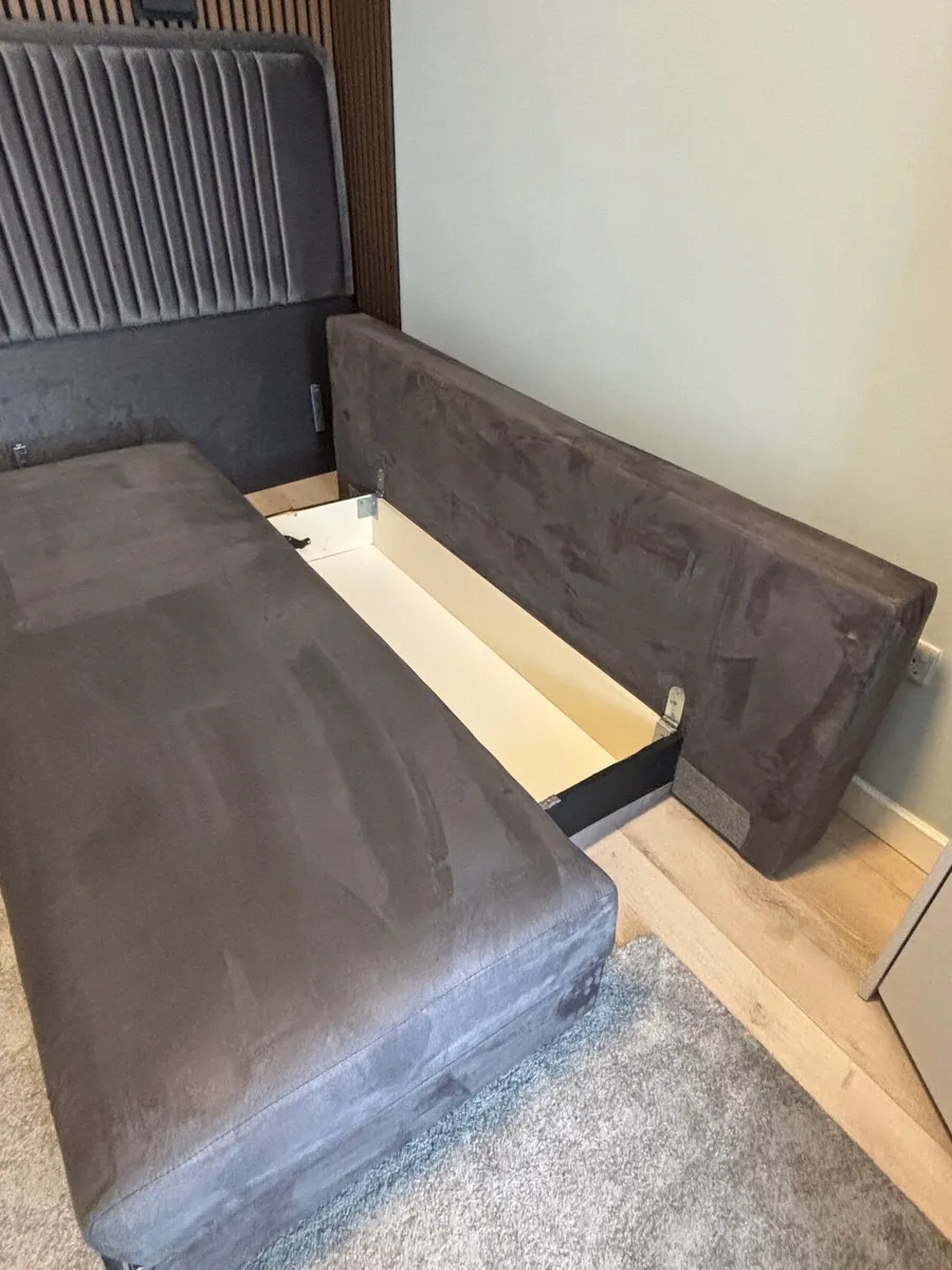 Sofa bed - Image 2