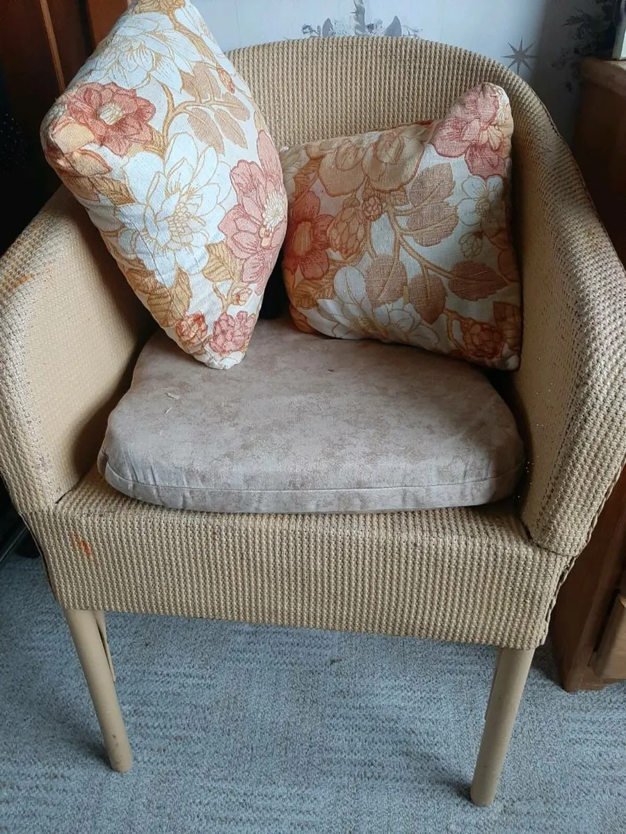 Antique Wicker chair