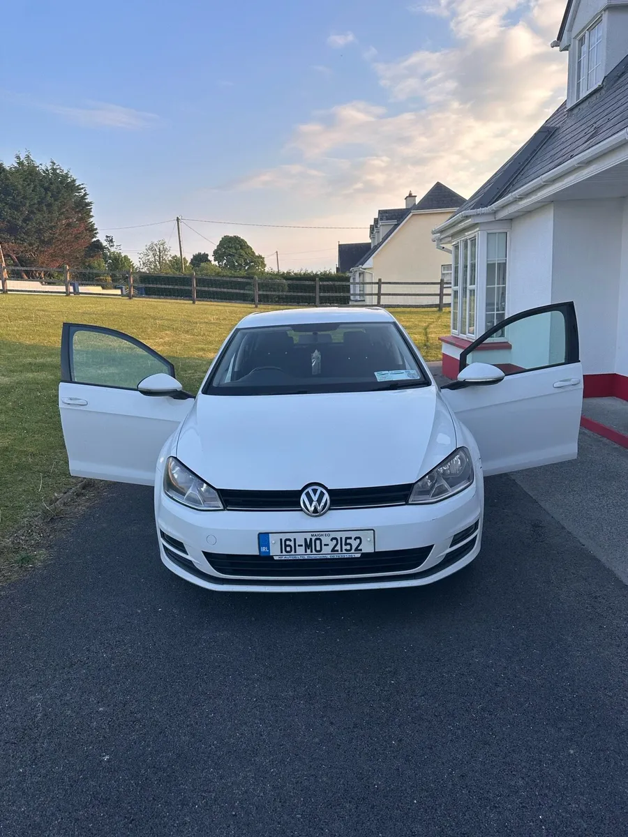 2016 Volkswagen Golf - Image 3