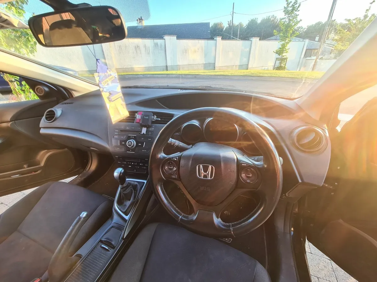 Honda Civic 2012 - Image 4