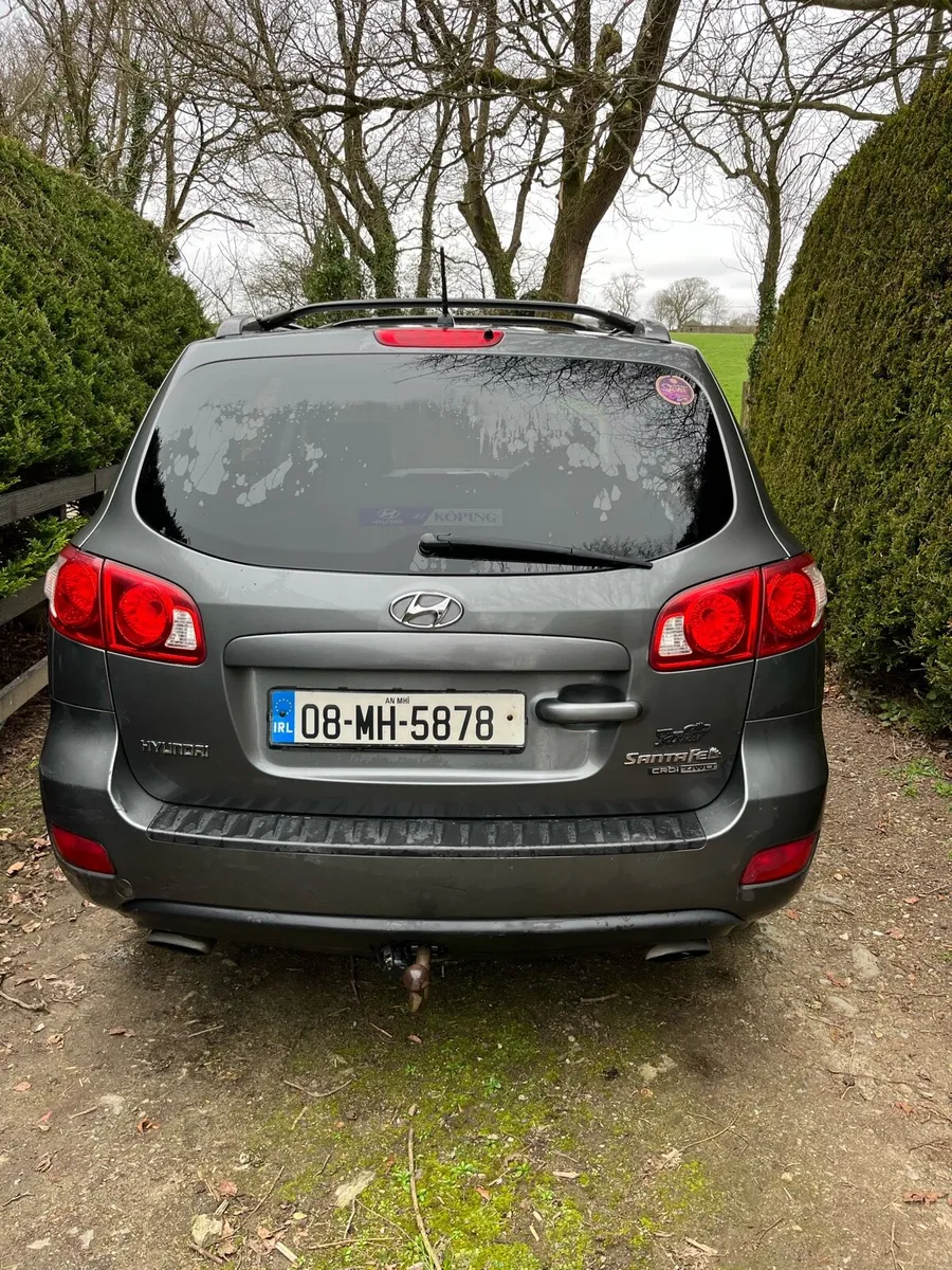 08 Hyundai Santa Fe - Image 3