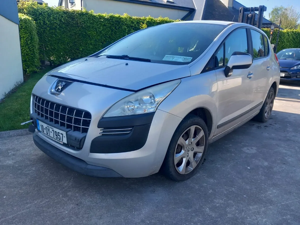 Peugeot 3008 2010 - Image 1