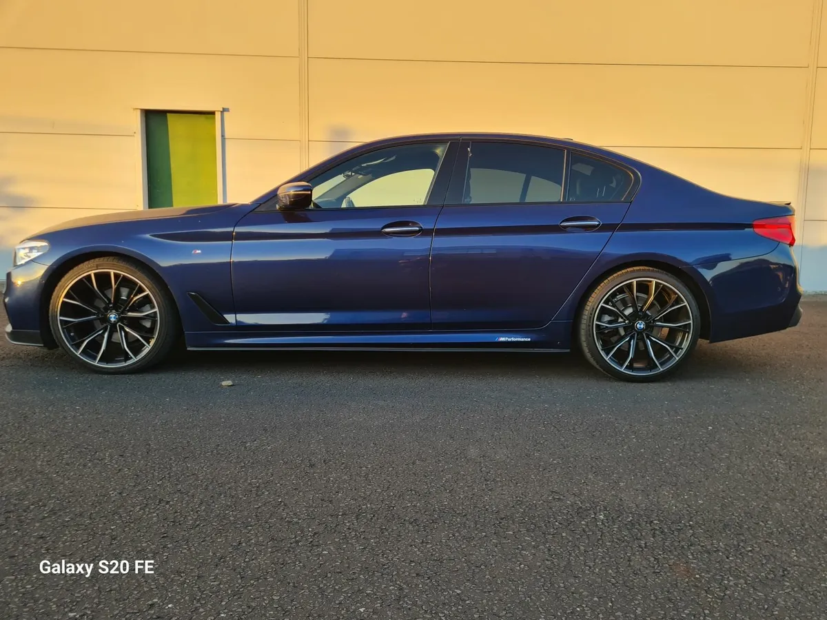 BMW 5-Series 2017 - Image 4