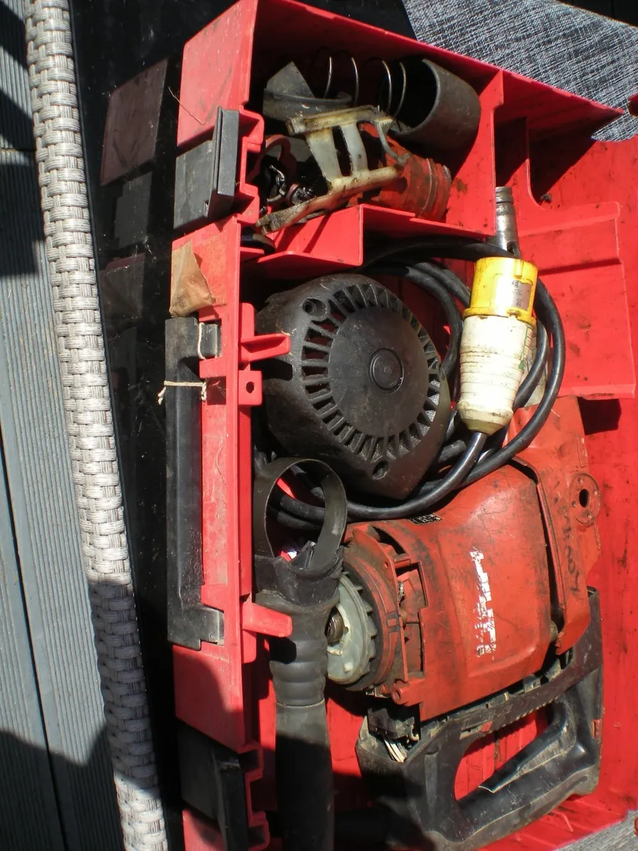 Hilti TE76  Hammer  Drill   110V.