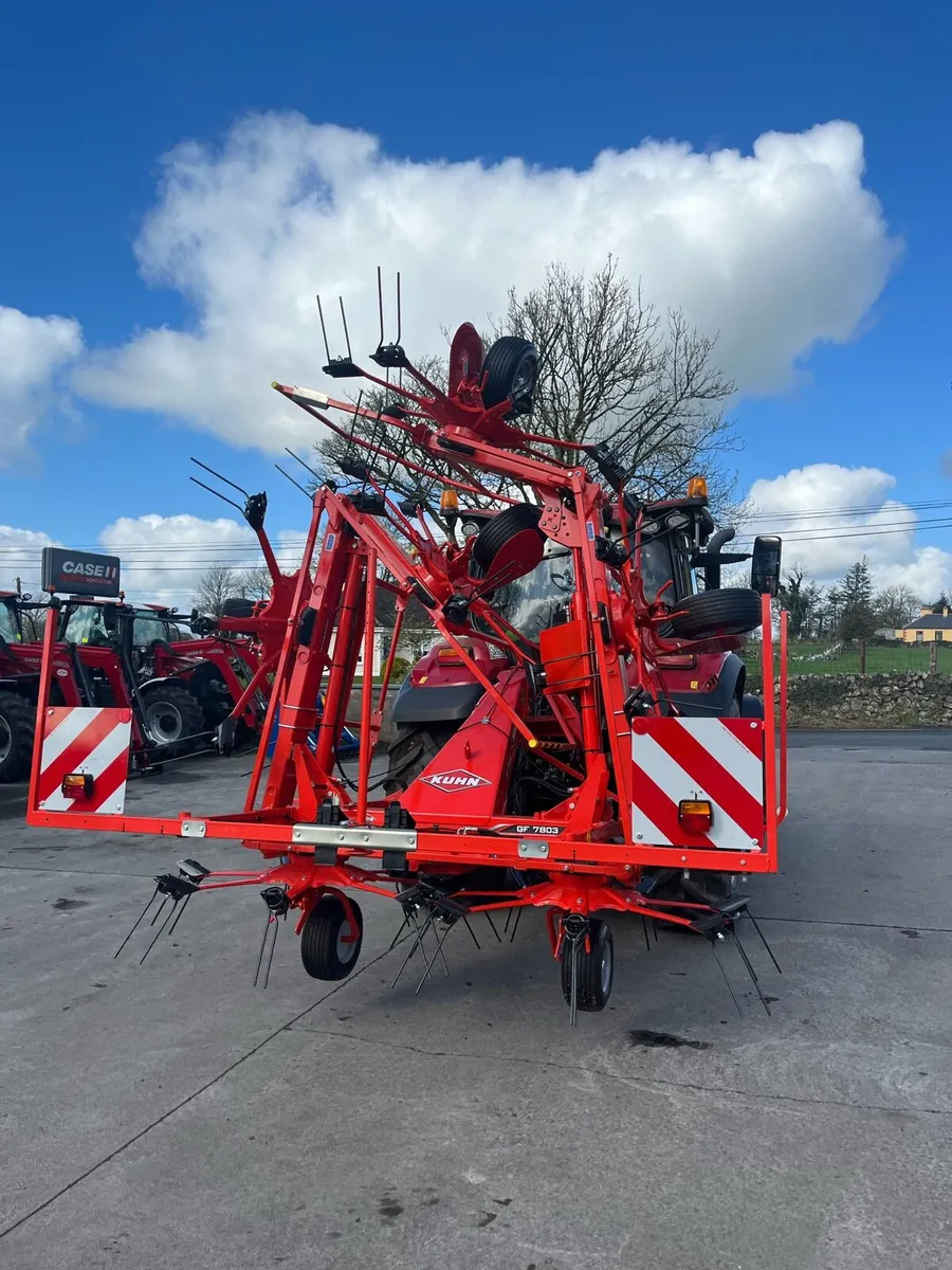 NEW KUHN 7803 6 rotor Tedder - Image 3