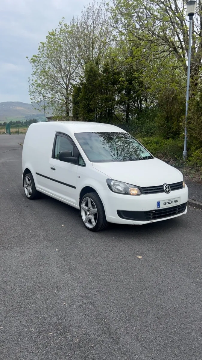 2012 Volkswagen Caddy - Image 3