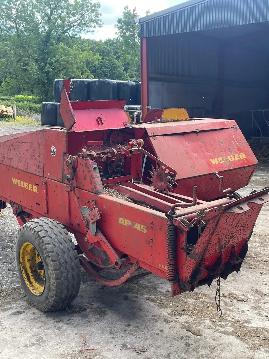 Tractor and bailer - Image 3