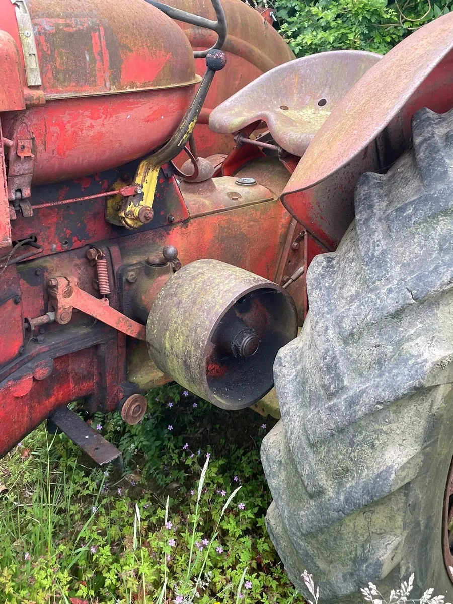 Tractor and bailer - Image 4