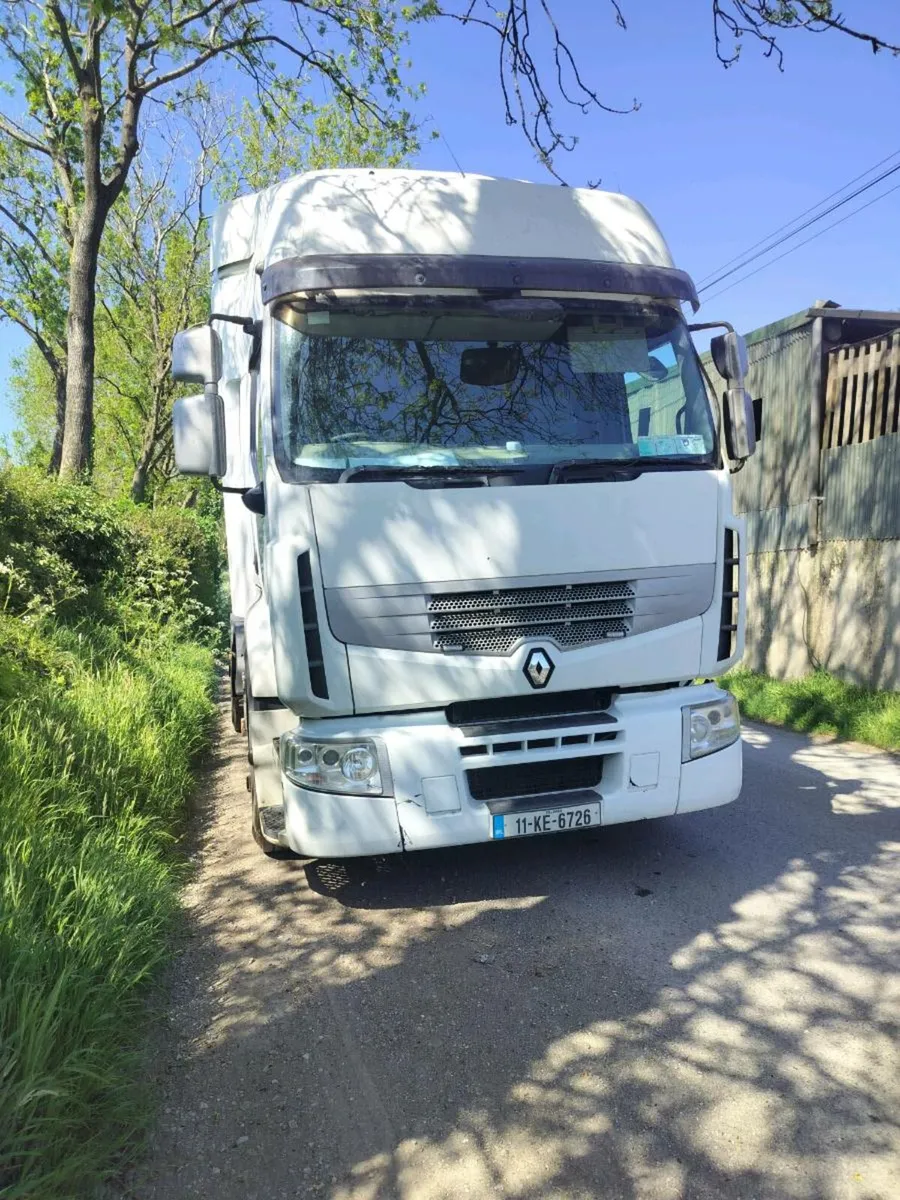 Renault premium Doe 1/26 - Image 1