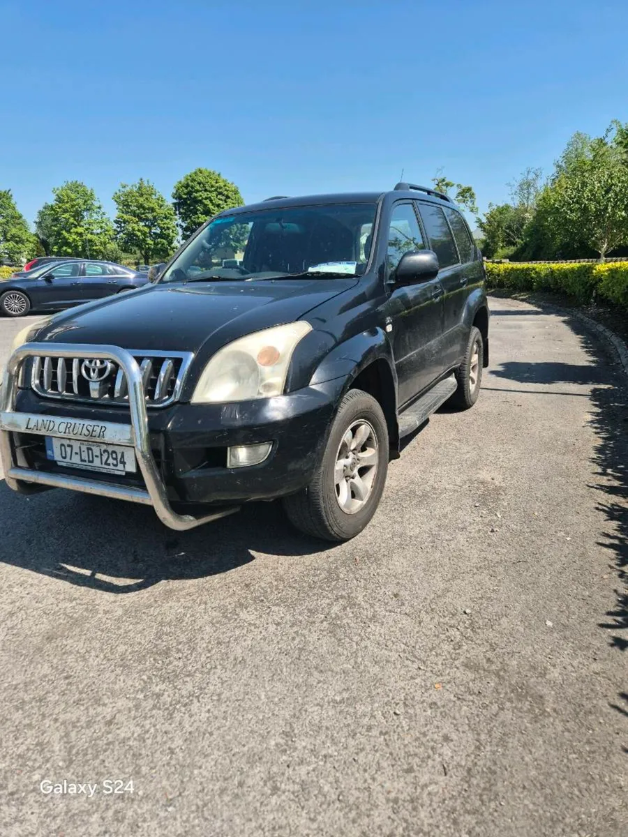 Toyota  landcruiser  2007 LWB - Image 2