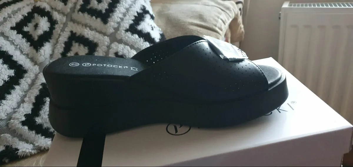 Shoes - Image 3