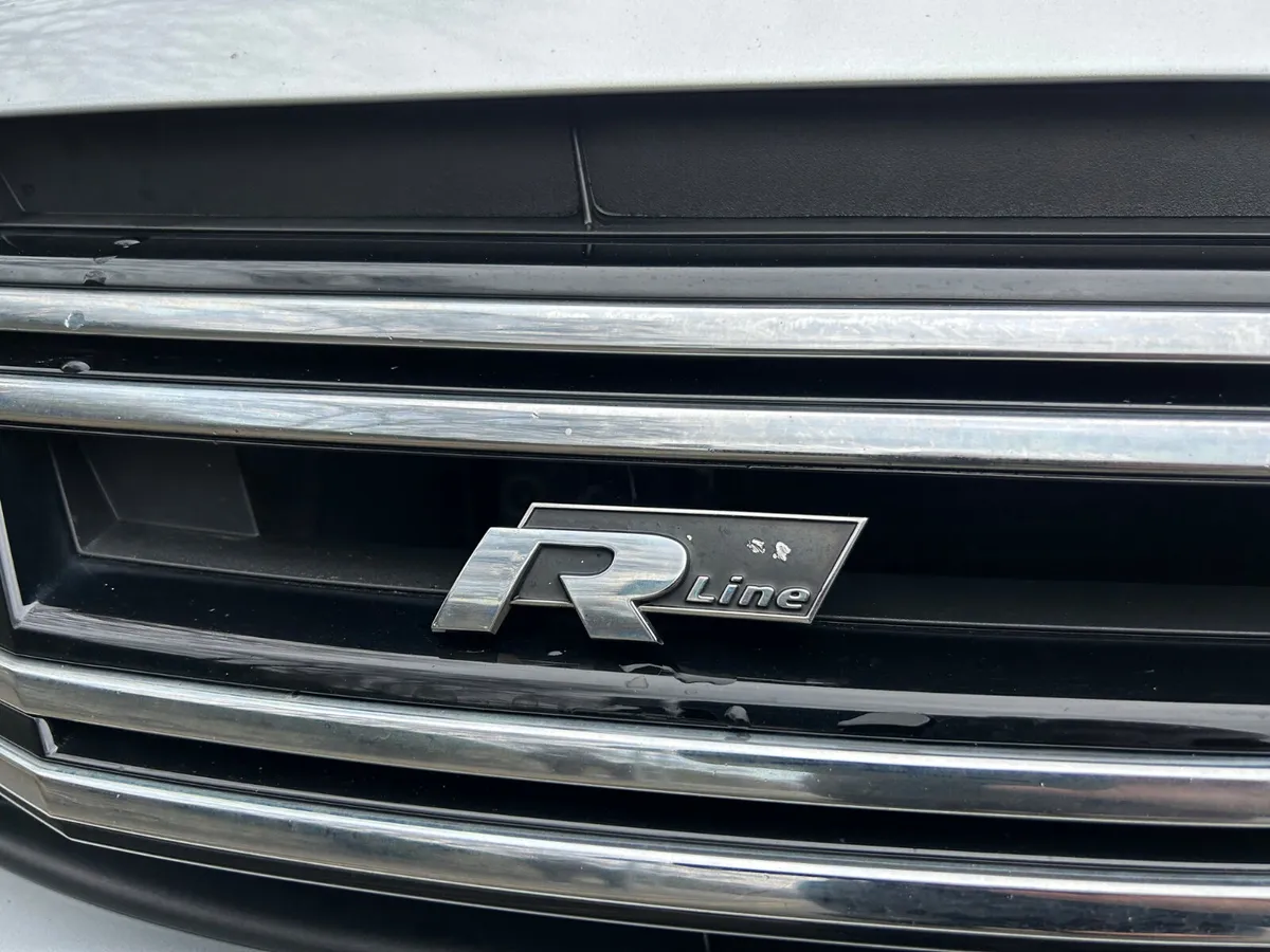 2015 VOLKSWAGEN TIGUAN R DESIGN PANORAMIC SUNROOF - Image 3