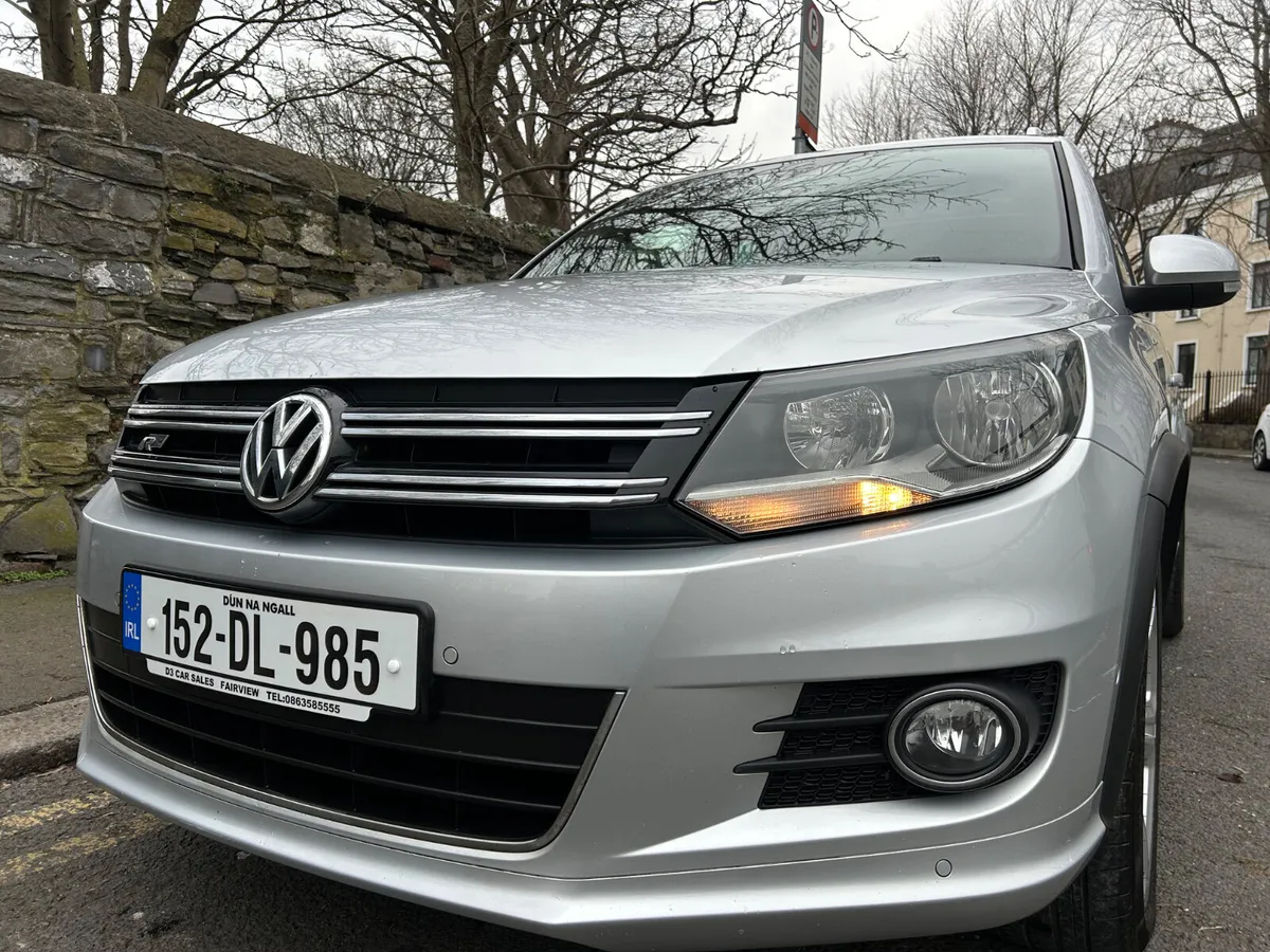 2015 VOLKSWAGEN TIGUAN R DESIGN PANORAMIC SUNROOF - Image 1