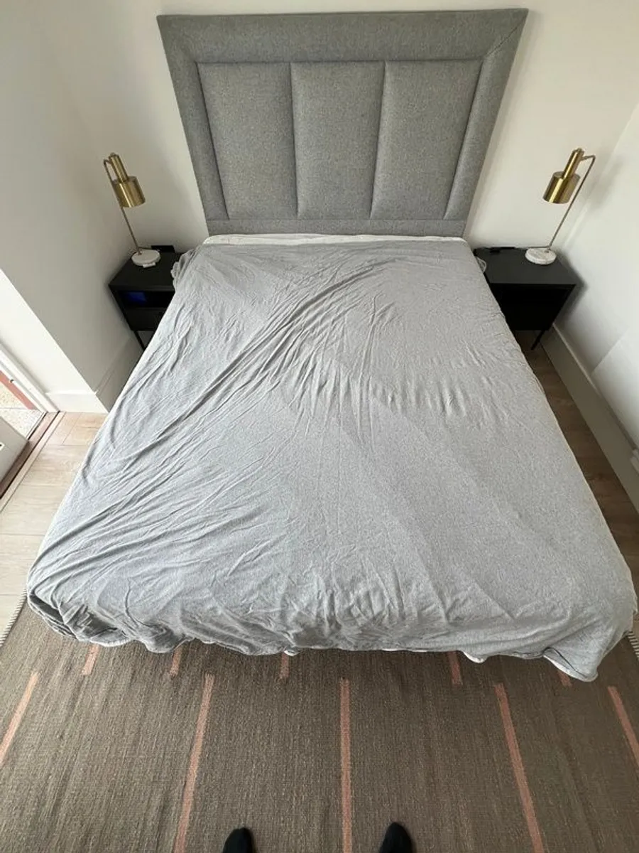 IKEA bedding complete set - barely used! - Image 2