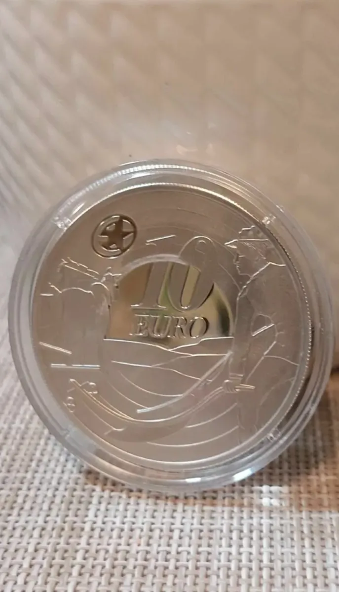 2009 IRELAND SILVER PROOF 10 EURO COIN - Image 1