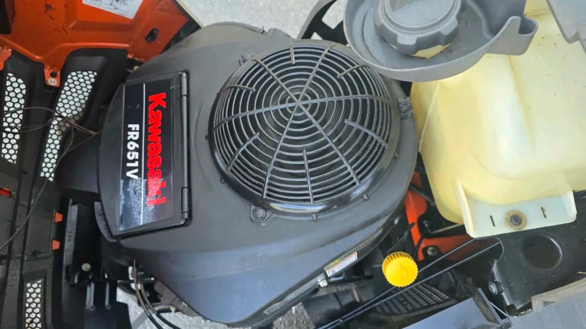 22hp Kawasaki Husqvarna TC342T - Image 3