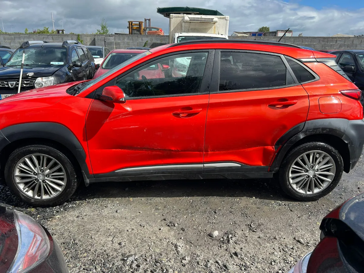 2018 Hyundai Kona 1.0 Petrol Drive Away - Image 4