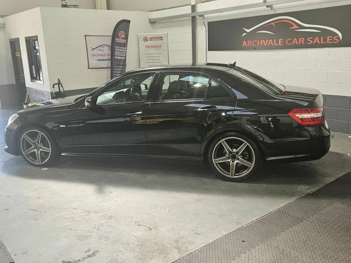 Mercedes-Benz E-350 Sport 2010 - Image 4