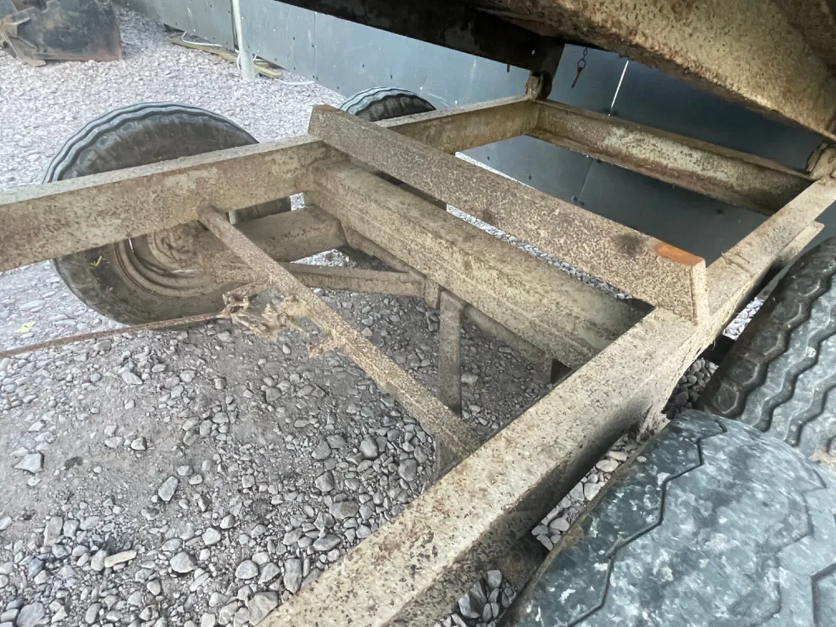Tractor tipping trailer 12ft x 6ft 6” - Image 4