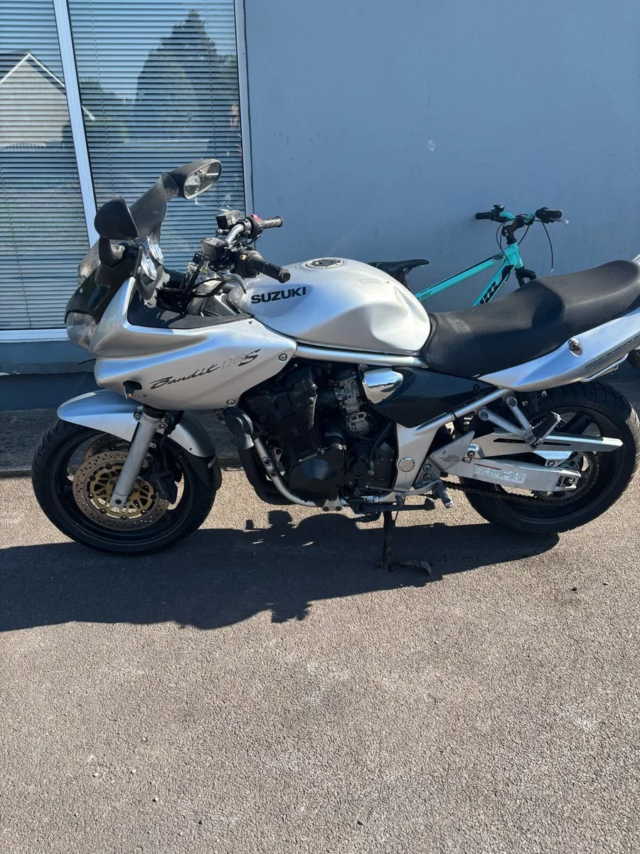 Suzuki bandit - Image 1
