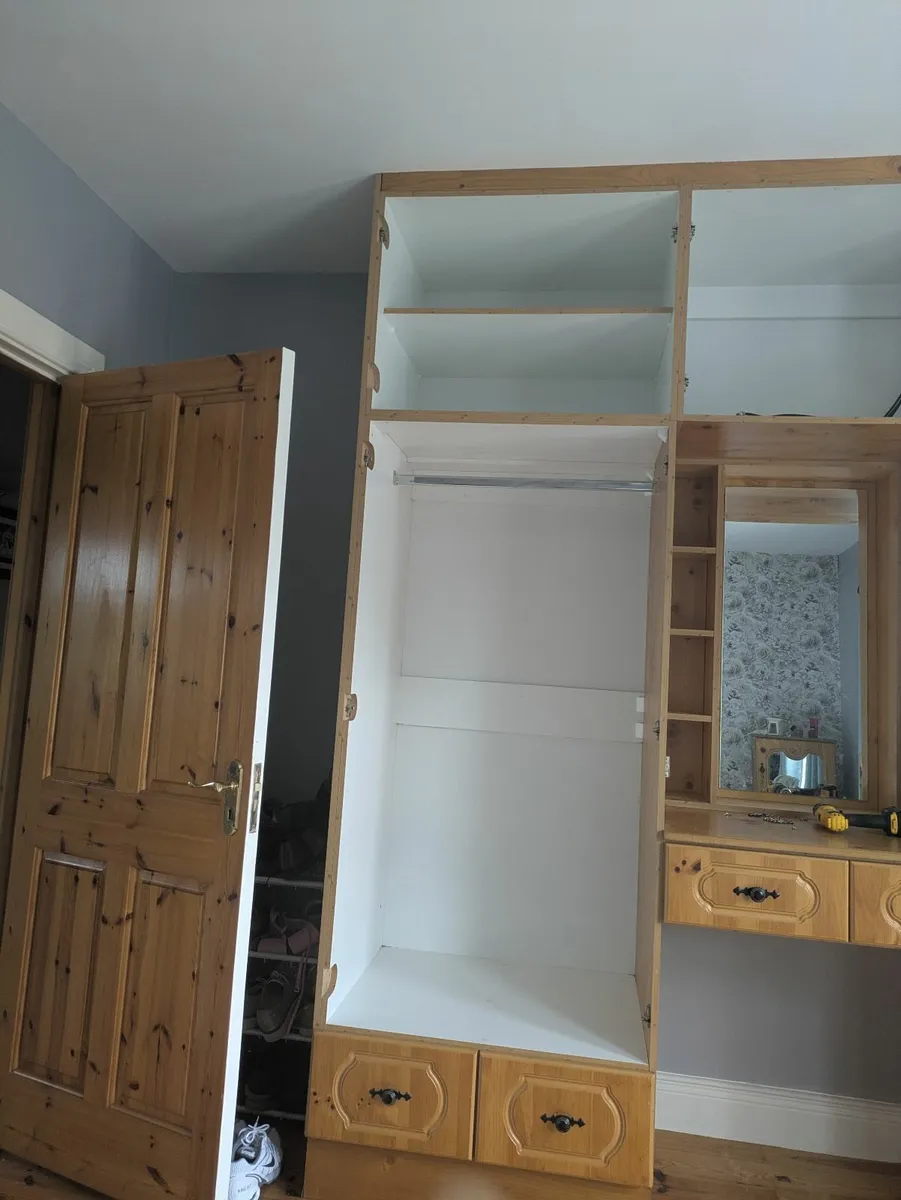 Wardrobe - Image 4