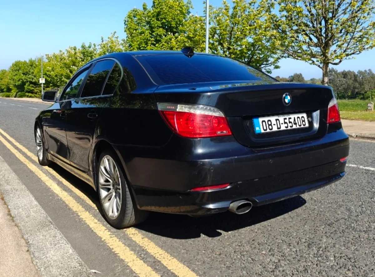 BMW 520d - Image 1