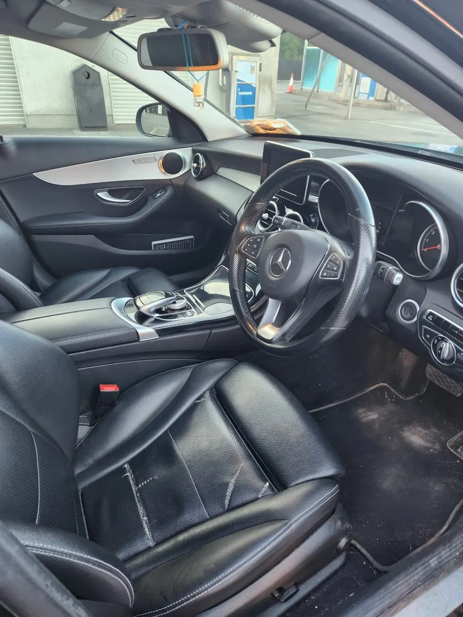 Mercedes-Benz C-Class 2016 - Image 3
